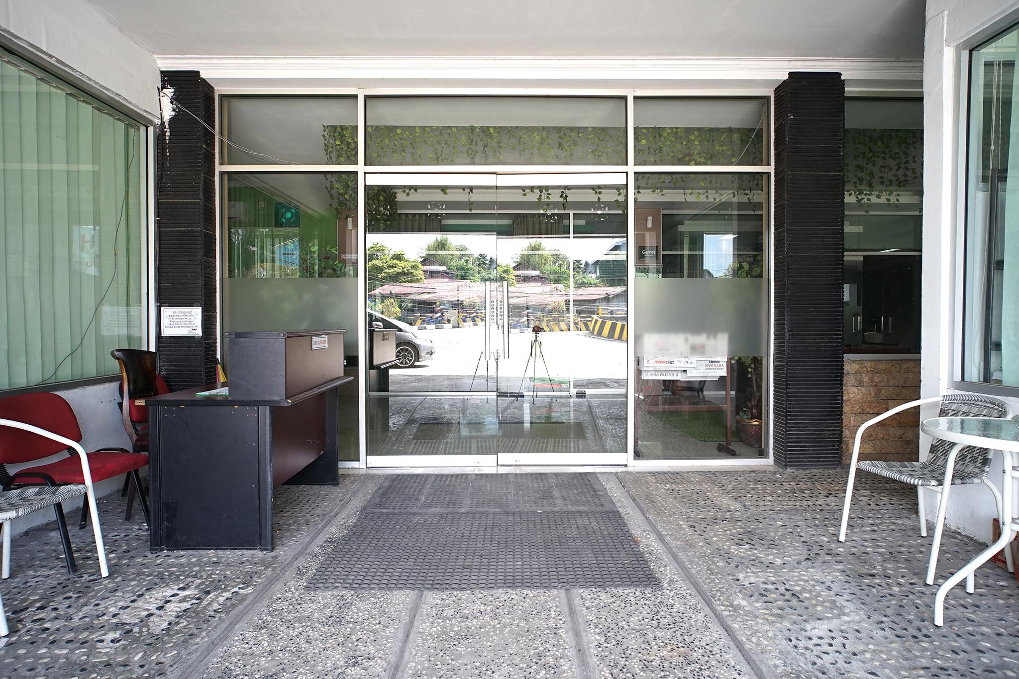 Capital O 2885 Hemra Hotel Balikpapan  Exterior photo