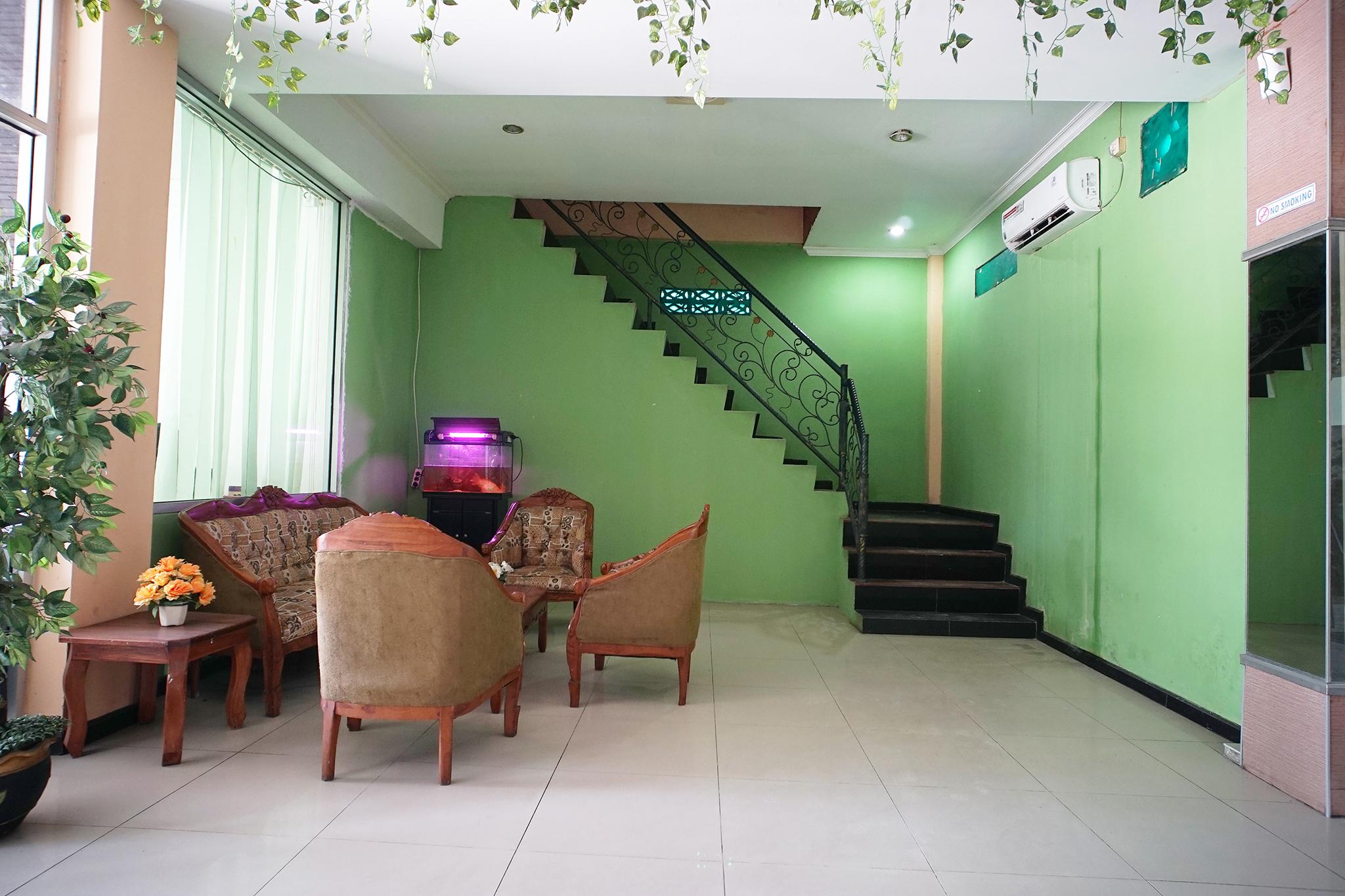 Capital O 2885 Hemra Hotel Balikpapan  Exterior photo